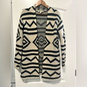 Cream and black cozy Roxy sweater